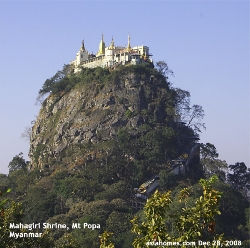 Mahagiri_Shrine_777steps_to_summit_Taung_Kalat_Asiahomes